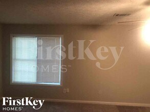 319 Hills Point Rd in Bethlehem, GA - Building Photo - Building Photo