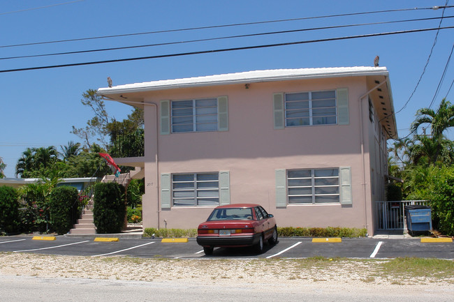 2017 NE 18th Ave in Fort Lauderdale, FL - Building Photo - Building Photo