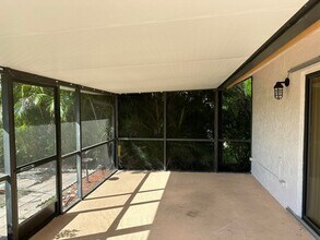 9645 El Clair Ranch Rd in Boynton Beach, FL - Building Photo - Building Photo