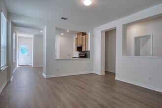 9518 Hinterlands Dr in San Antonio, TX - Building Photo - Building Photo