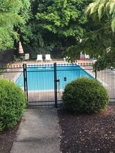 336 S Pantops Dr in Charlottesville, VA - Building Photo - Building Photo