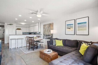 16 Cut Off Rd in Port Aransas, TX - Building Photo - Building Photo