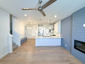 780 Stonebridge Dr in Longmont, CO - Building Photo - Building Photo
