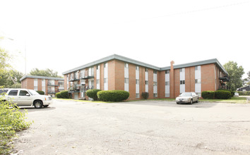 Kaymarr Apartments in Lansing, MI - Foto de edificio - Building Photo