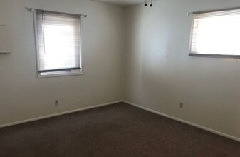 1950 H St in Sparks, NV - Building Photo - Building Photo