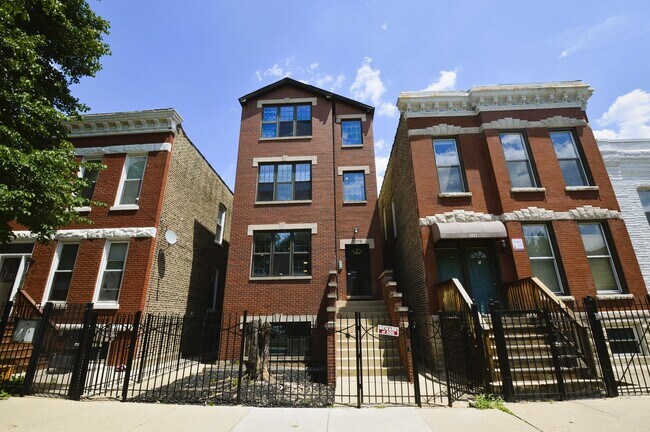 property at 1319 N Campbell Ave