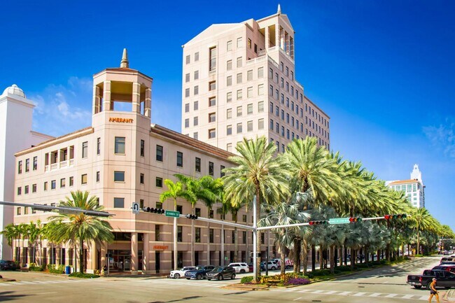 305 Navarre Ave in Coral Gables, FL - Building Photo - Building Photo