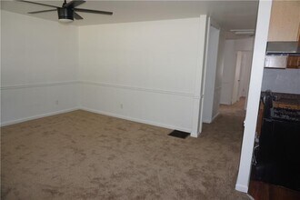 2338 Clarissa Dr NW in Atlanta, GA - Building Photo - Building Photo