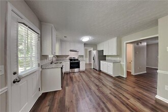 2969 Wynhaven Oaks Way in Lawrenceville, GA - Building Photo - Building Photo