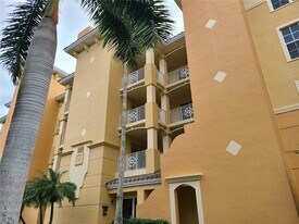 6360 Water Crest Way, Unit 203 in Lakewood Ranch, FL - Building Photo