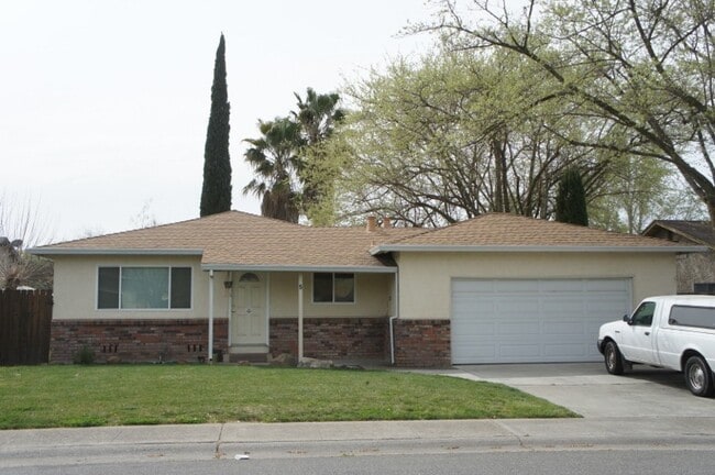 property at 5 Jasper Dr