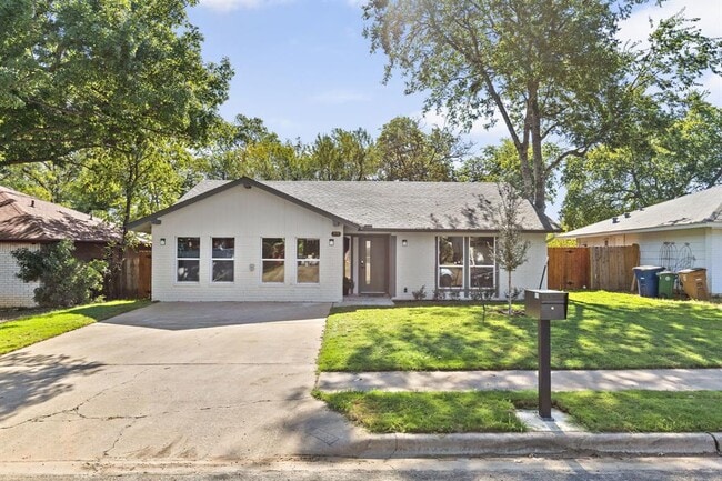 property at 10101 Woodhaven Dr