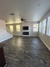 3493 Elevations Way in Clovis, CA - Building Photo - Building Photo