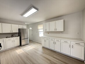 814 Taylor St in Ann Arbor, MI - Building Photo - Building Photo