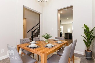 6002 S 14th St in Midlothian, TX - Foto de edificio - Building Photo