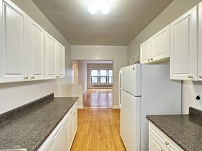 1315 Oak Ave in Evanston, IL - Building Photo - Building Photo