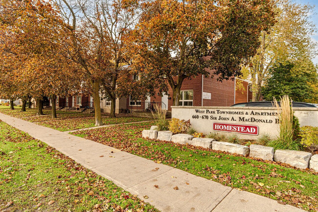 West Park I Townhouses