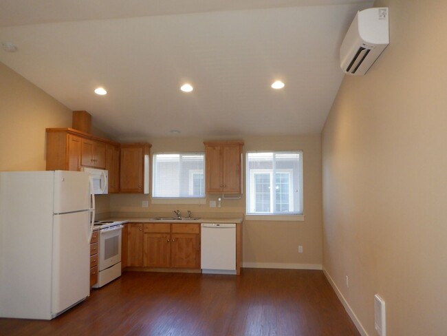 1531 SW Knoll Ave in Bend, OR - Building Photo - Building Photo