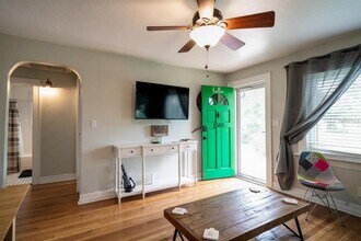 1501 29th Ave N in St. Petersburg, FL - Building Photo - Building Photo