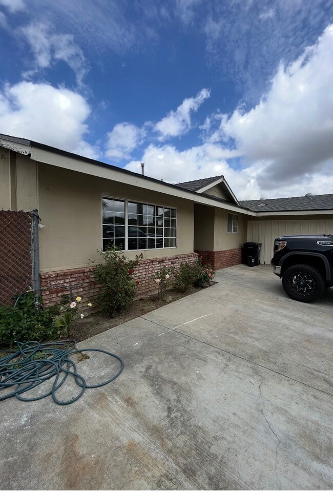 7711 Sausalito Ave in West Hills, CA - Building Photo - Building Photo