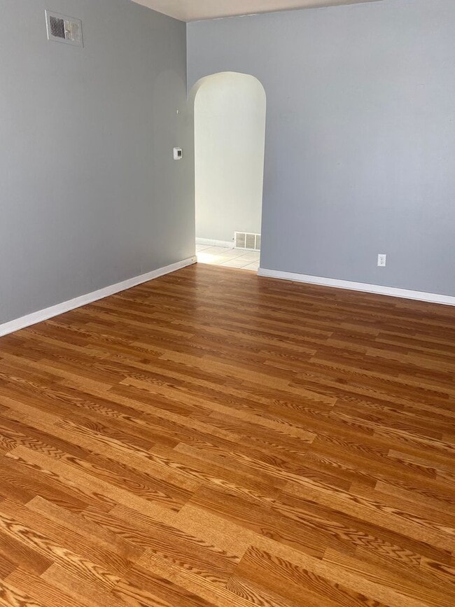 531-535-535 Sherman Ave in Waterloo, IA - Building Photo - Building Photo