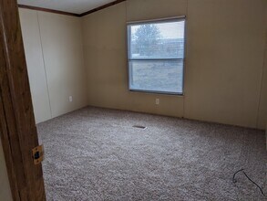 2611 W Oxberry St in Wichita, KS - Building Photo - Building Photo