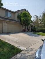 10266 Patti Way in Elk Grove, CA - Building Photo