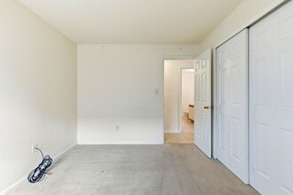 3403 Waltham Ct in Yardley, PA - Foto de edificio - Building Photo