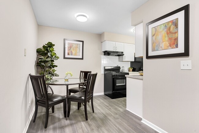 The Element in Mount Prospect, IL - Building Photo - Building Photo