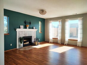 5 Ocotillo Way in Placitas, NM - Building Photo - Building Photo