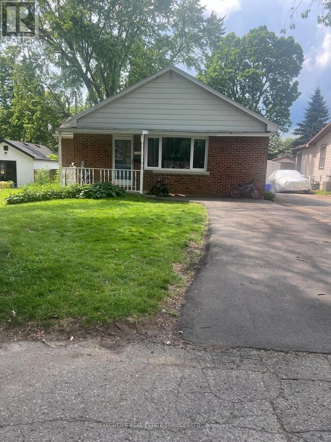 property at 134 Oriole Ave
