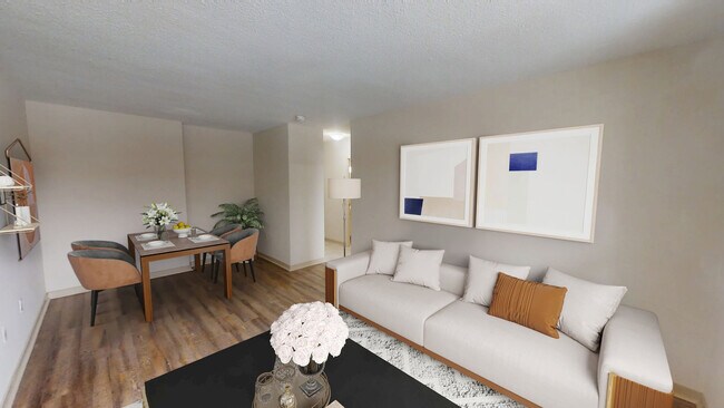 Strathroy Manor in Mississauga, ON - Building Photo - Building Photo