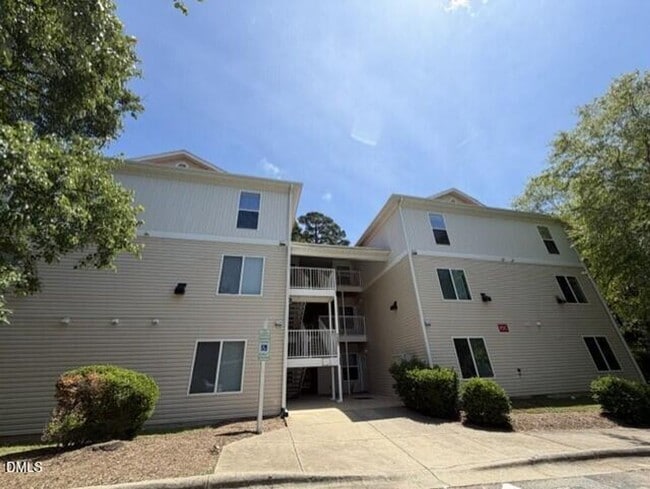 property at 1521 Graduate Ln