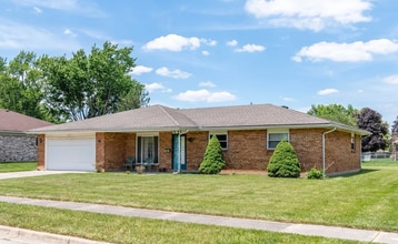 4017 Caprice Rd in Englewood, OH - Building Photo - Building Photo
