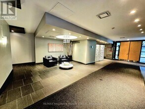 200-200 Lett St in Ottawa, ON - Building Photo - Building Photo