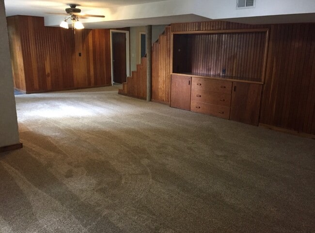 125 West 15th Avenue, Unit Walkout Basement Apartment photo'