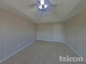 4754 Clayton Crossing Ln in Ellenwood, GA - Foto de edificio - Building Photo