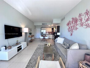 2100 Park Ave in Miami Beach, FL - Building Photo - Building Photo