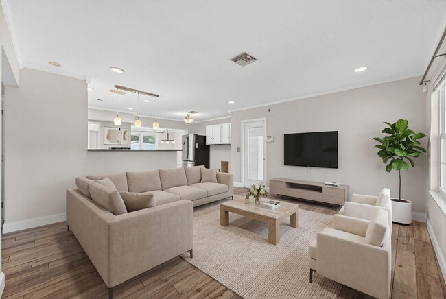 624 NW 28th Ct in Wilton Manors, FL - Building Photo - Building Photo