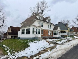 39-41 Roosevelt Road Unit in Amsterdam, NY - Building Photo