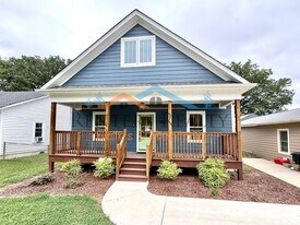 1012 Halsey Ave NE in Huntsville, AL - Building Photo