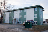 609 S Cobb St in Palmer, AK - Foto de edificio - Building Photo