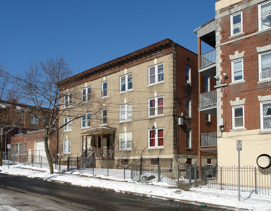 128 Madison St in Hartford, CT - Building Photo