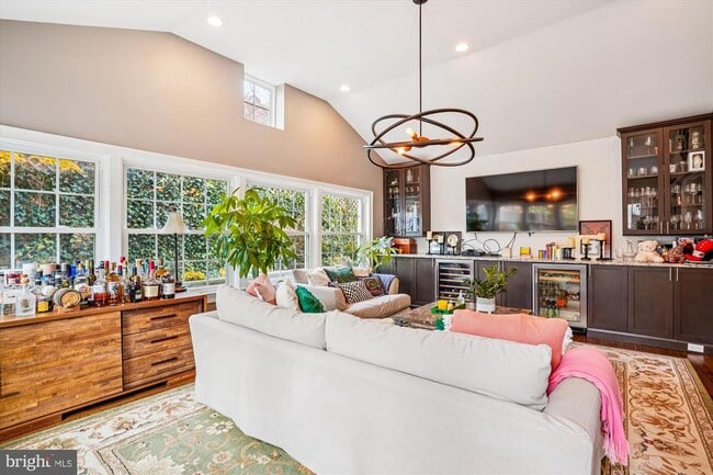 property at 4110 Edgevale Ct