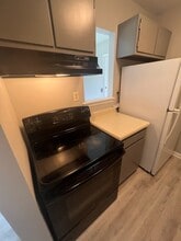 509 Mystic Dr Unit H in Greensboro, NC - Building Photo - Building Photo