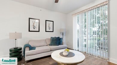 7373 Valley View Ln in Dallas, TX - Building Photo - Building Photo