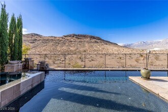 2245 Green Mountain Ct, Unit 2-B-1307 in Las Vegas, NV - Foto de edificio - Building Photo