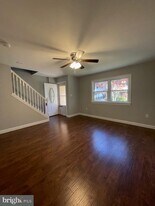 817 Hastings Ct in Newark, DE - Building Photo