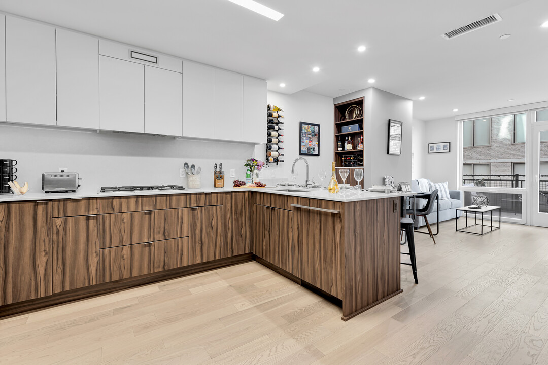 37 L St SE in Washington, DC - Building Photo