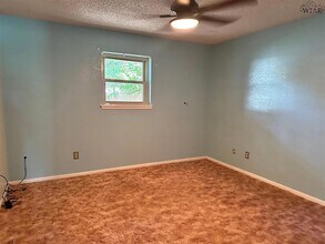 1211 Amherst St in Burkburnett, TX - Building Photo - Building Photo